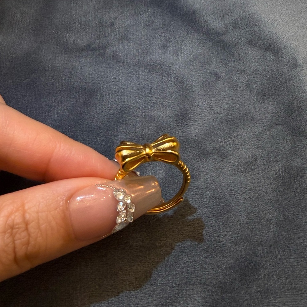 Sold! Adjustment Golden Bow Ring